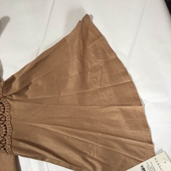 NWT Hannah Top - Picture 4 of 6